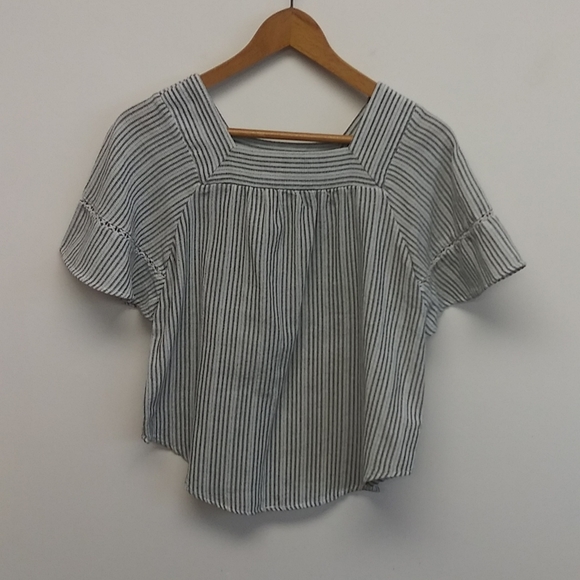 Universal Thread Striped Top - Picture 1 of 10